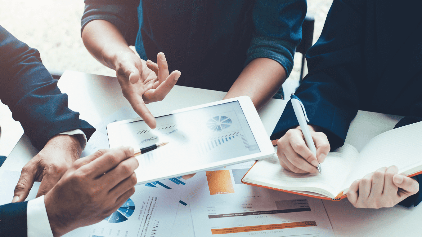Consultor financeiro empresarial: o que é e como fazer?
